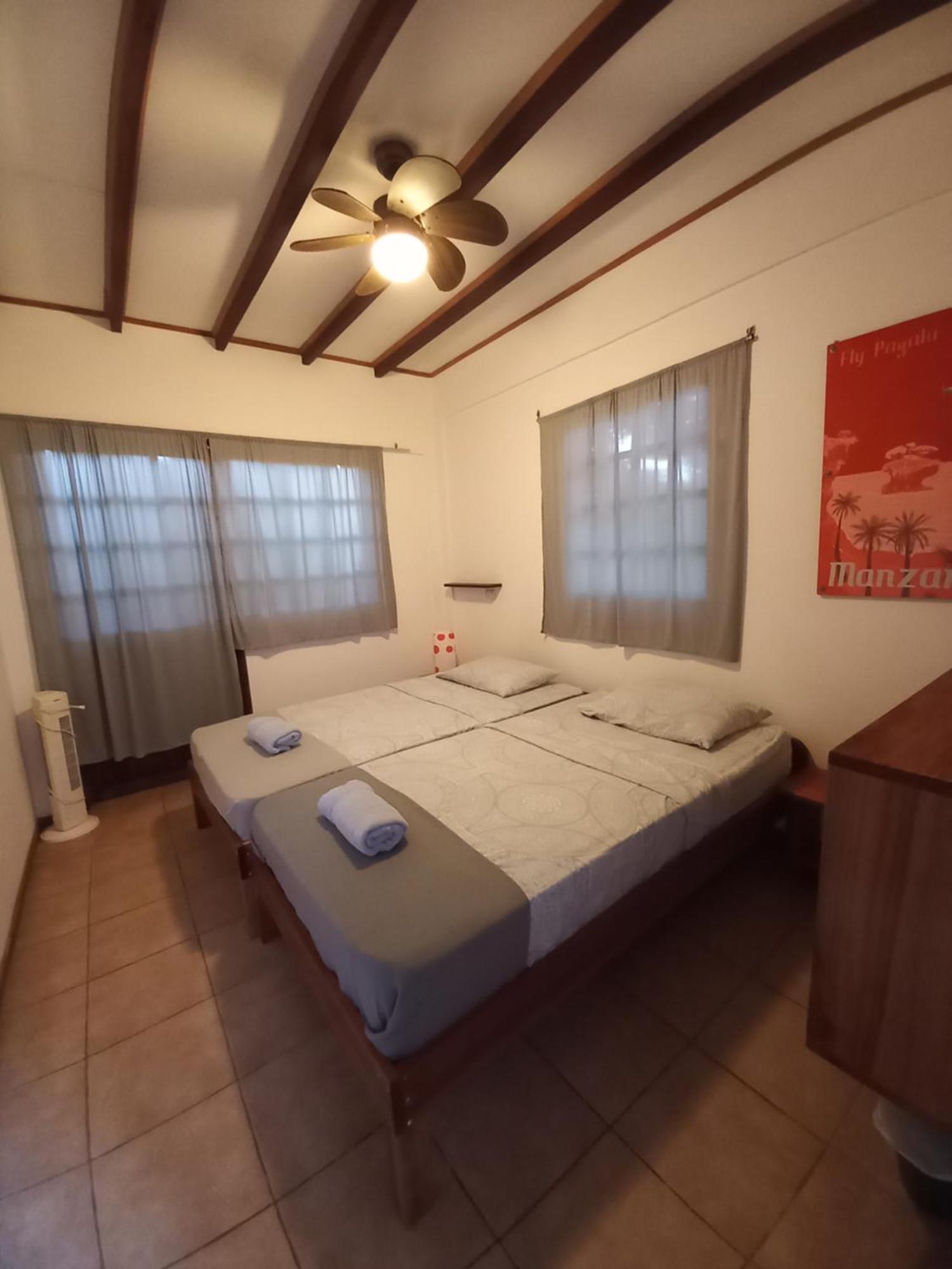 Puerto Viejo de Talamanca Pagalu Hostel חדר תמונה
