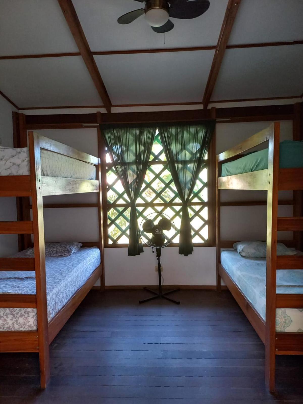 Puerto Viejo de Talamanca Pagalu Hostel חדר תמונה